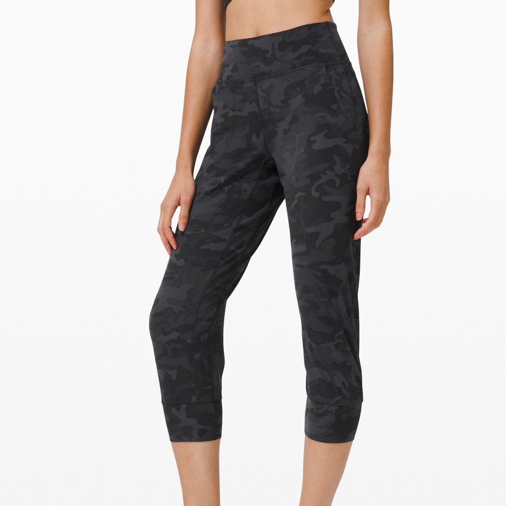 Lululemon Align Jogger Crop 23" Black Camo Size 10
